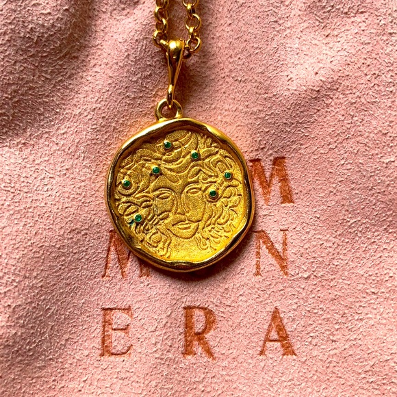 Common Era Medusa Necklace - Picture 1 of 2